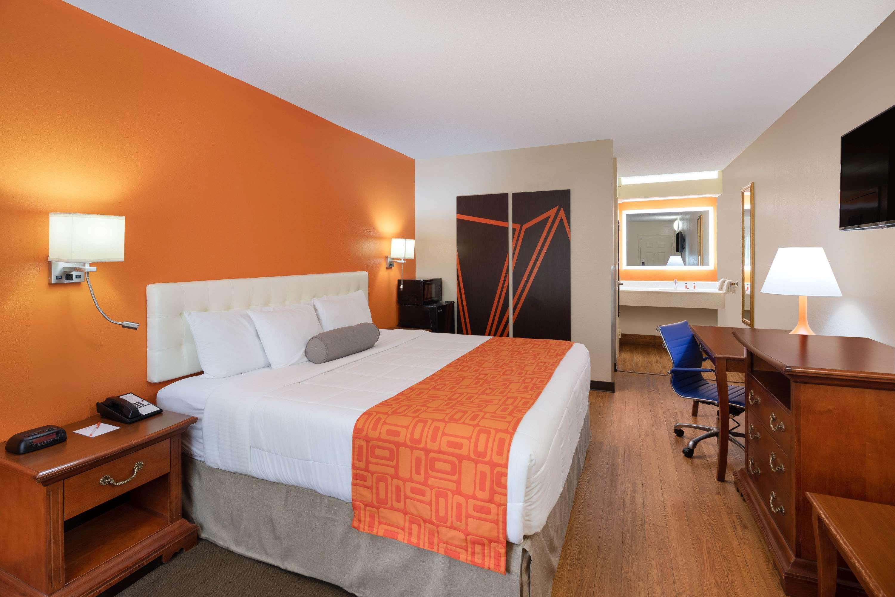 Howard Johnson By Wyndham Savannah Ga Georgetown Zewnętrze zdjęcie