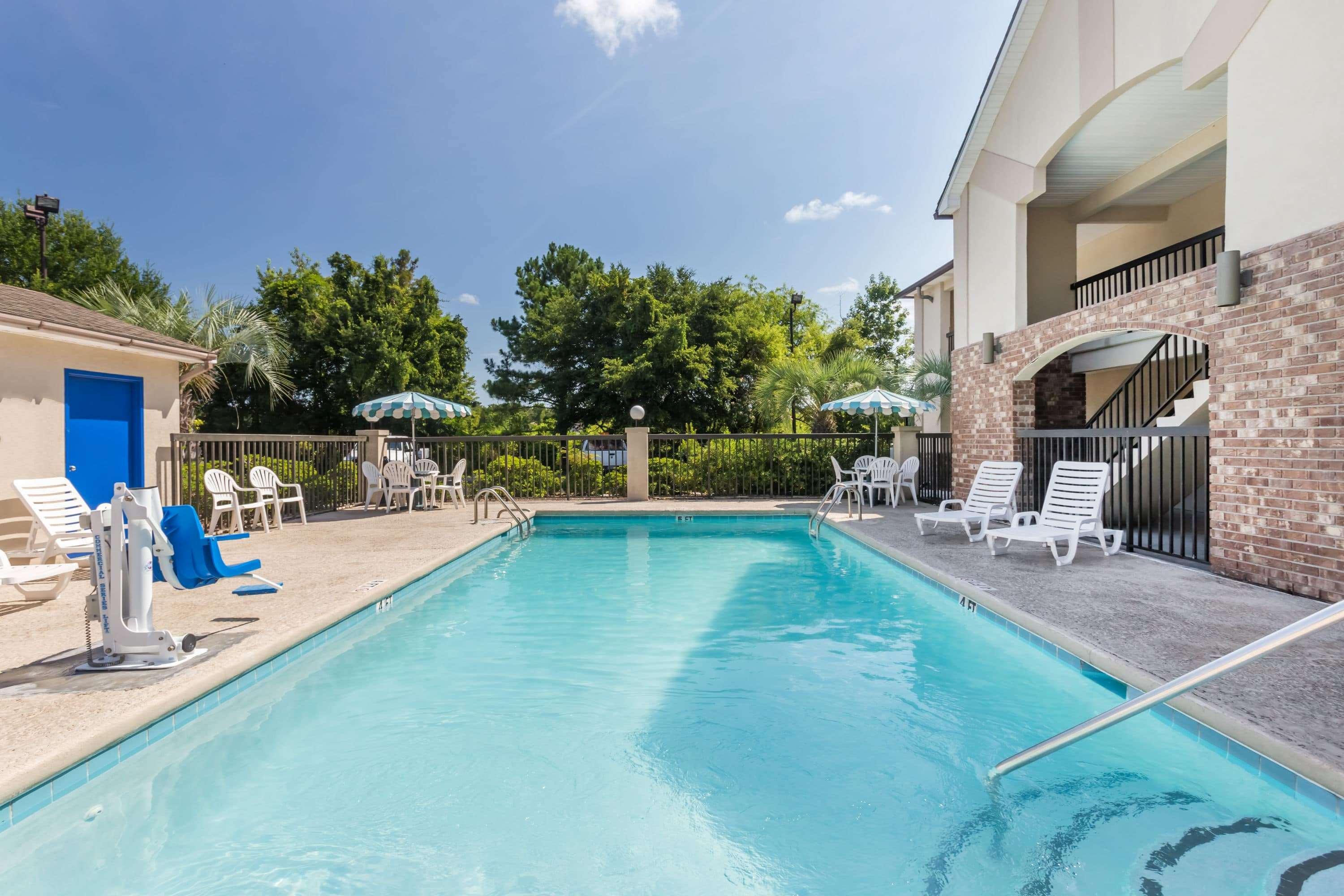 Howard Johnson By Wyndham Savannah Ga Georgetown Zewnętrze zdjęcie