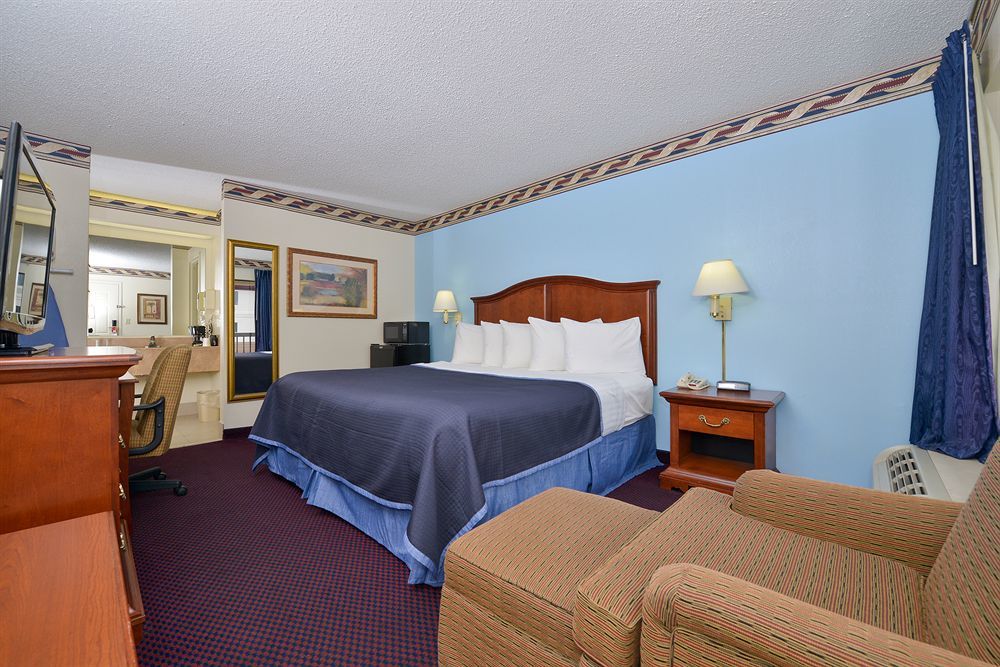 Howard Johnson By Wyndham Savannah Ga Georgetown Zewnętrze zdjęcie