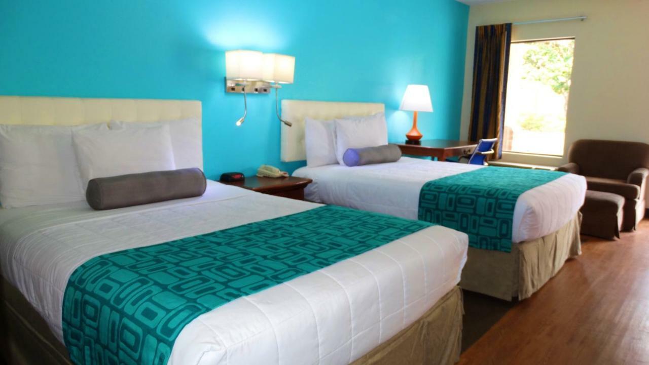 Howard Johnson By Wyndham Savannah Ga Georgetown Zewnętrze zdjęcie